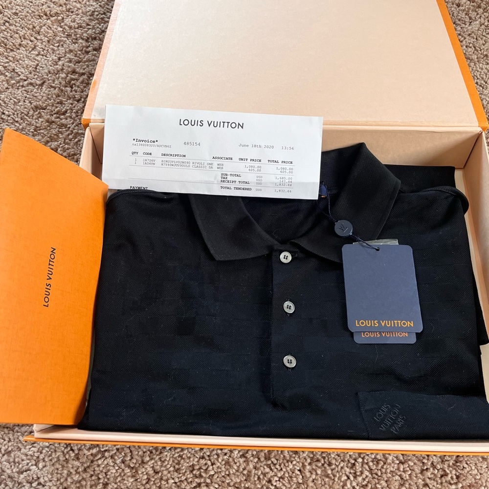 Louis Vuitton Black Polo Shirt for Men NEW WITH TAG  & BOX
